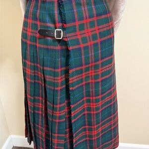 LL Bean Vintage perfect condition Plaid Tartan Skirt - Red and Green. 100% Wool